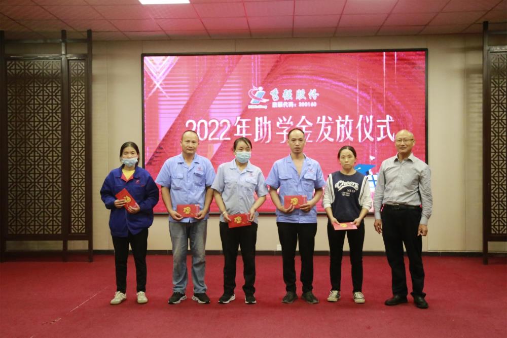 04a55f4f10944fbe2672f24b0a5c232 04a55f4f10944fbe2672f24b0a5c232